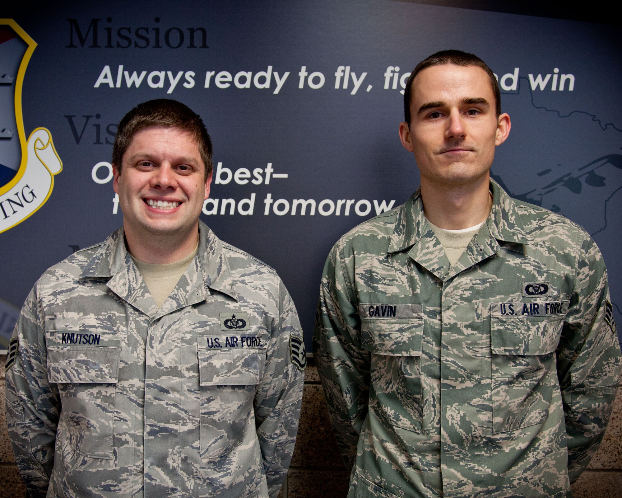 Staff Sgt. Anthony Knutson is the 2011 Command Post Non-Commissioned Officer of the Year for the 22nd Air Force and Senior Airman Jonathan Gavin is the 2011 Command Post Airman of the Year for the 22nd Air Force.  Both Airmen work in the Joint Command Post at the Minneapolis-St. Paul Air Reserve Station, Minn.  (U.S. Air Force Photo/Shannon McKay)