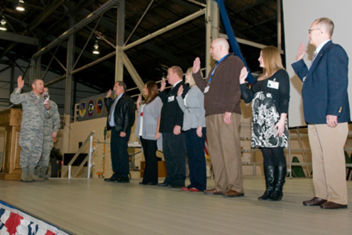 Honorary commanders visit Grissom today > Grissom Air Reserve Base