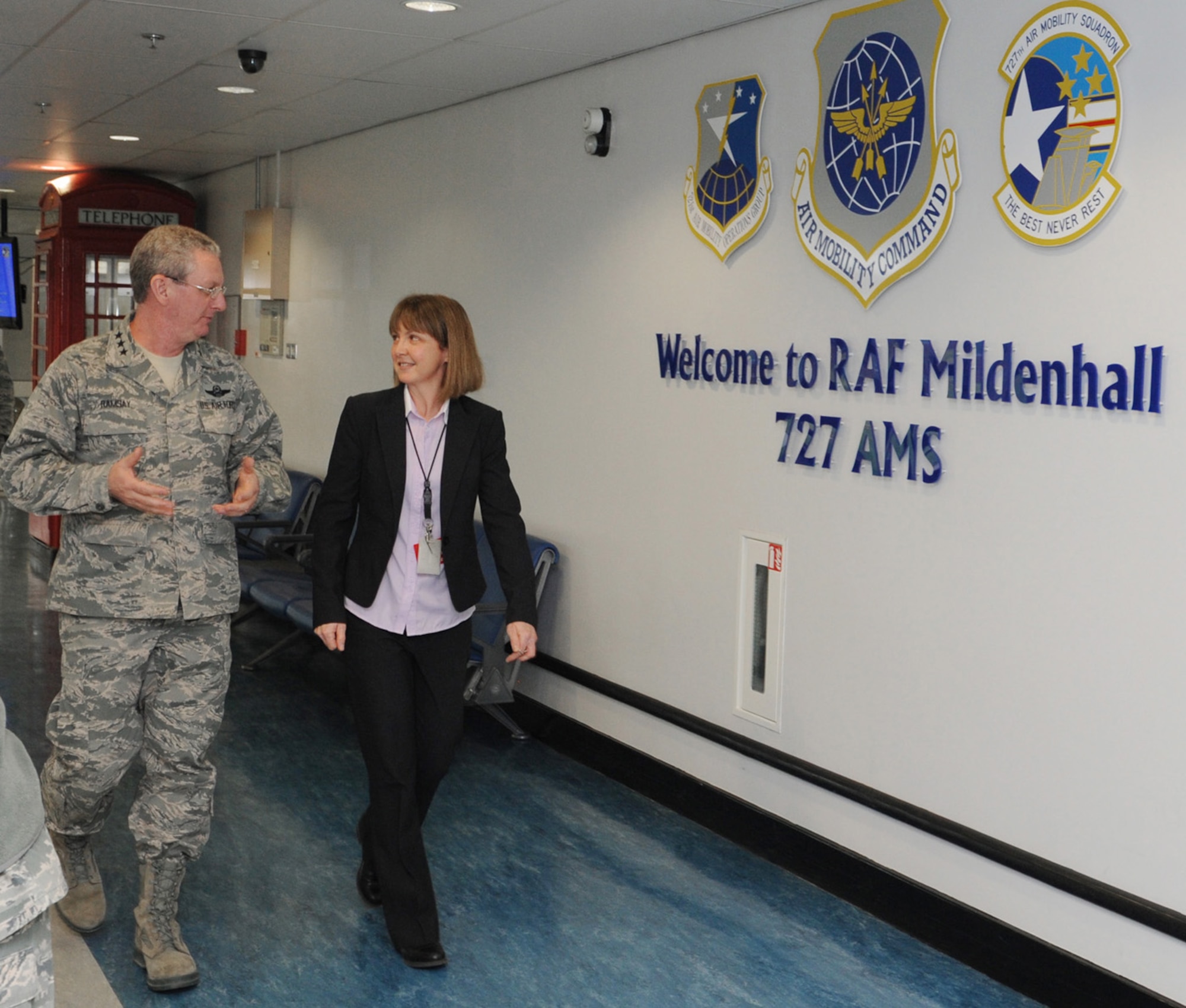 RAF MILDENHALL, England – Lt. Gen. Mark F. Ramsay, 18th Air Force commander, speaks with Elaine Dawson, 727th Air Mobility Squadron terminal supervisor, during his visit to the passenger terminal here March 13, 2012. Ramsay spent two days at the base meeting Airmen and Ministry of Defence personnel. (U.S. Air Force photo/Tech. Sgt. Neal X. Joiner)
