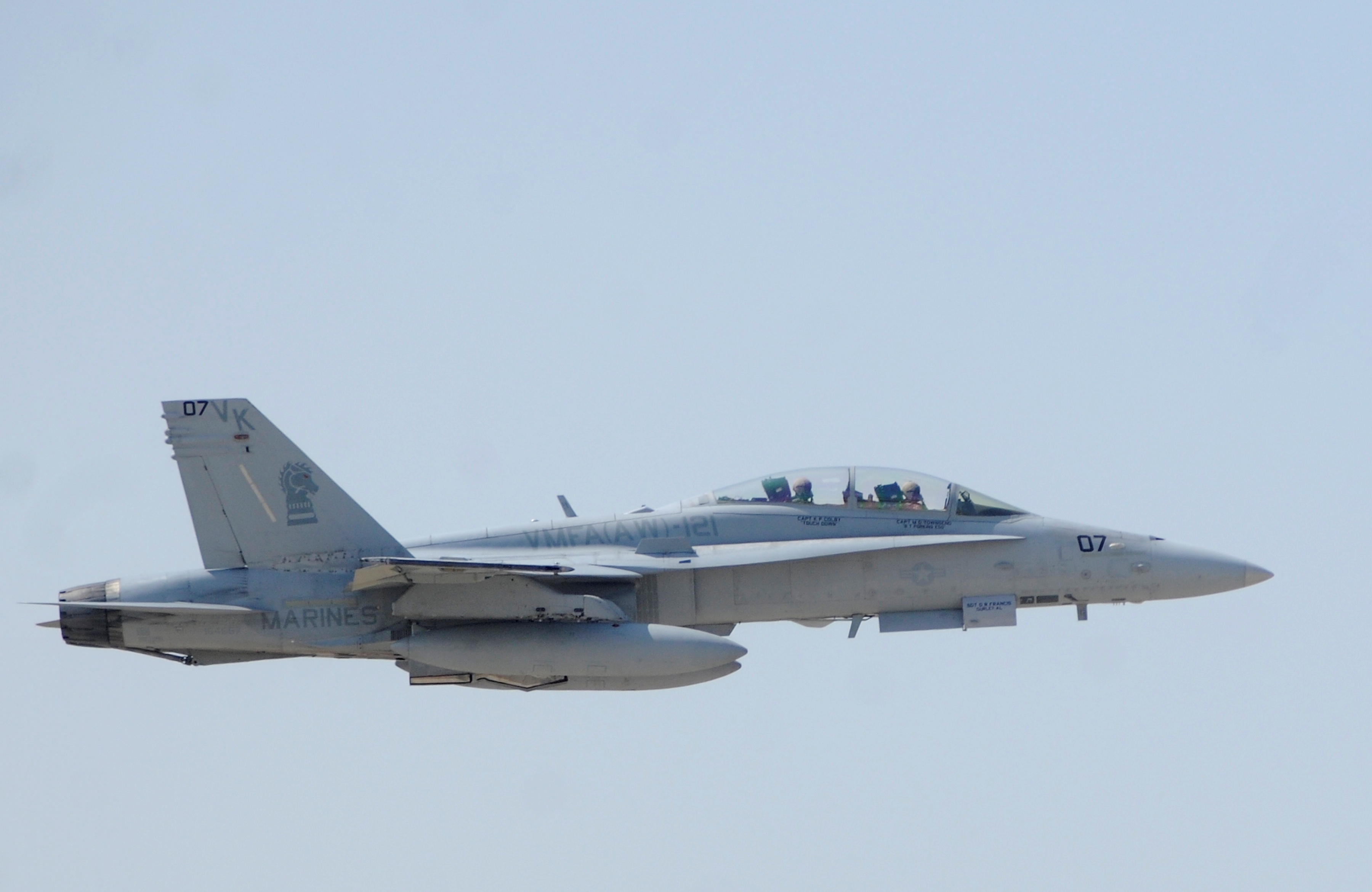 Wolf Pack, Green Knights take the fight to flight > Kunsan