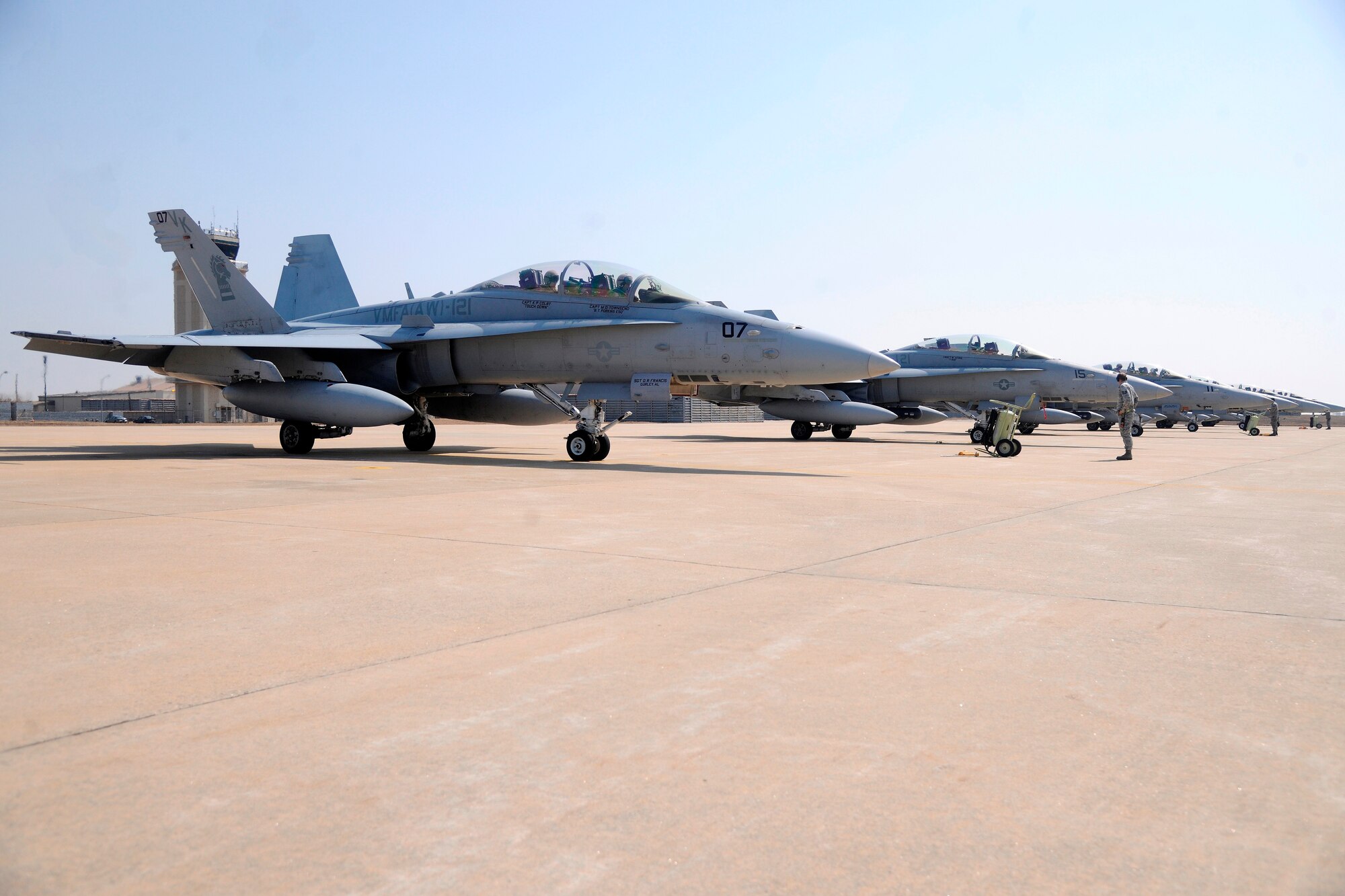 Wolf Pack, Green Knights take the fight to flight > Kunsan