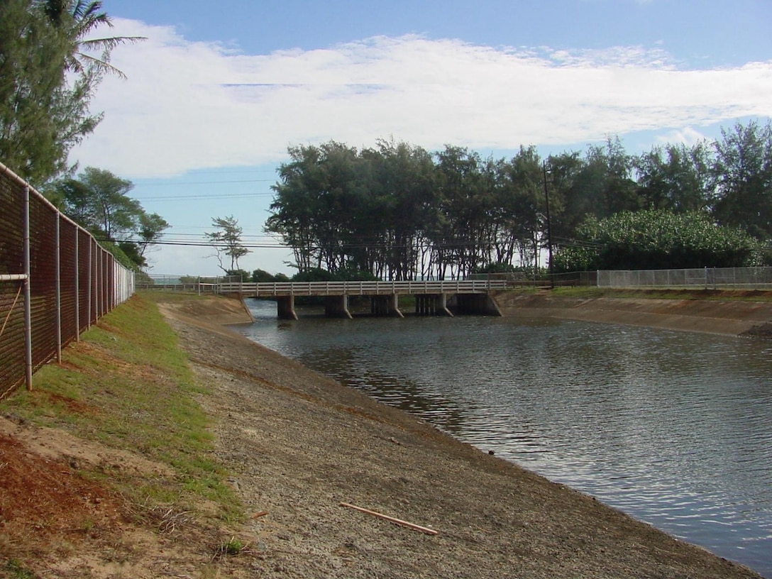 Overview of Kahawainui Channel. 