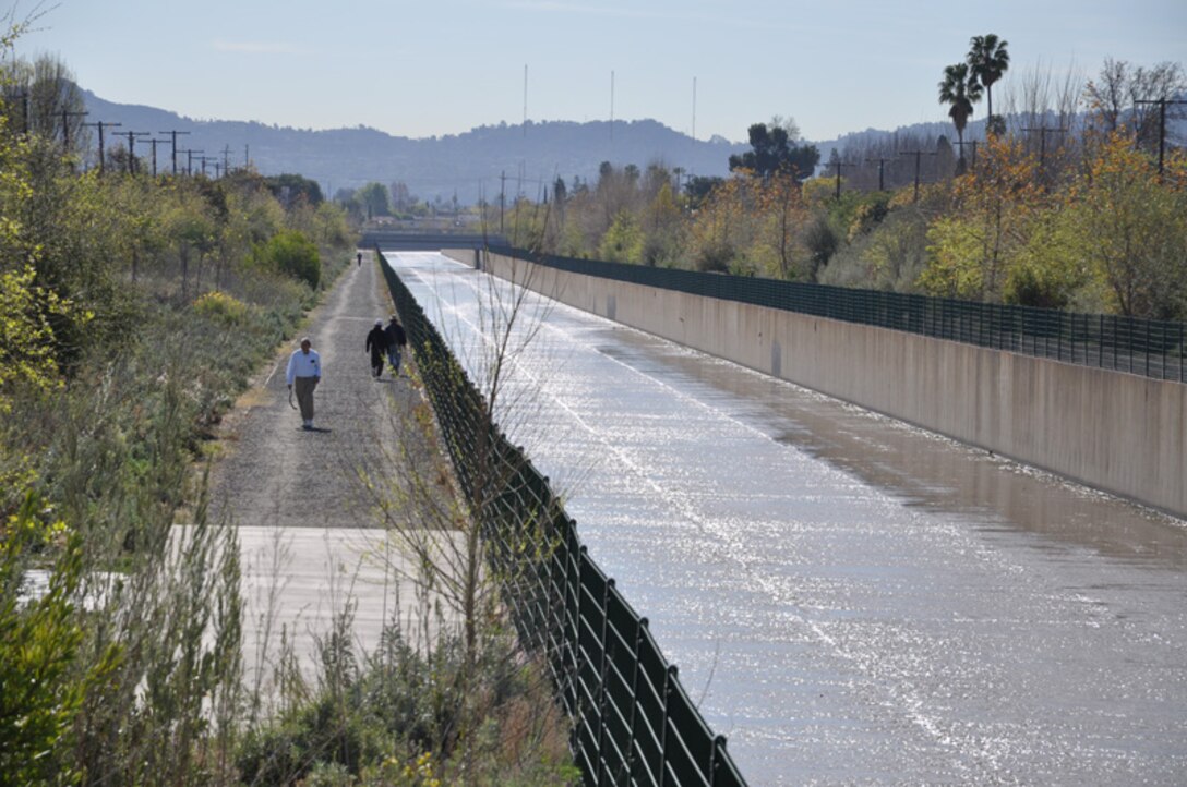 The Tujunga Wash Ecosystem Restoration project will connect to the county's Greenway Phase I project, just to the south, which was constructed in 2007. When combined with the Corps’ earlier Greenbelt project, the efforts will create a riparian habitat corridor nearly 2.5 miles long, from Sherman Way to Chandler Blvd.