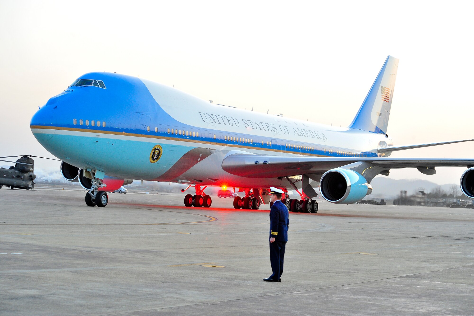 Air Force One taxis to a parking space on the Osan Air Base Republic of Korea tarmac upon President Barack Obama's arrival, March 25, 2012. The base is the arrival site for the president, who was on his way to the 2012 Nuclear Security Summit in Seoul, Republic of Korea.  (U.S. Air Force Photo by/ Senior Airman Adam Grant)