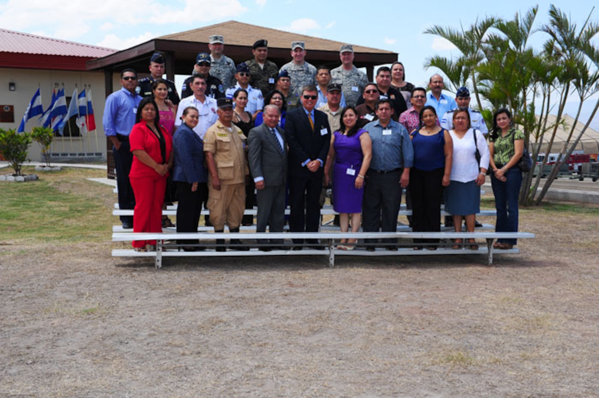 Team Soto Cano hosted more than 30 distinguished members of the surrounding communities during Leaders’ Day for a tour of Soto Cano Air Base March 23.
Leaders’ Day was established in 2011 to educate local and national civic leaders on the mission and capabilities of JTF Bravo and Honduran AMA. As the senior representative for U.S. Southern Command, JTF Bravo’s overall mission is to enhance regional security, stability and cooperation. (Photo by Martin Chahin)
