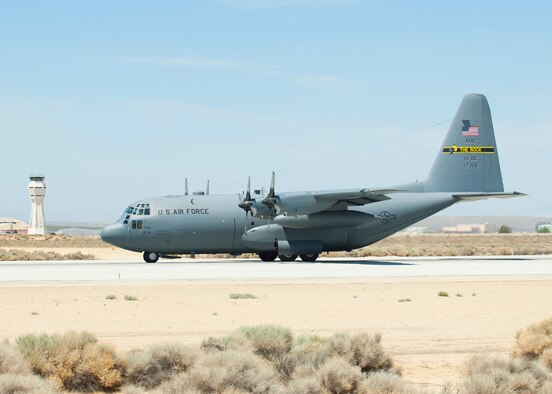 (U.S. Air Force photo/Ethan Wagner) 
