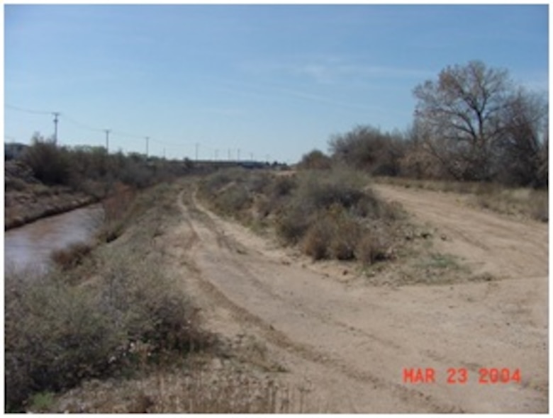 BERNALILLO TO BELEN, N.M.-- Construction Arroyo