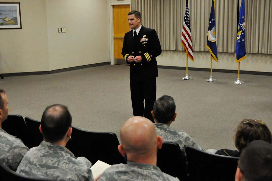 HANSCOM AIR FORCE BASE, Mass. - Cmdr. Travis Schweizer, a Navy SEAL currently assigned to the Naval War College in Newport, R.I., talks about special operations during Heritage of Freedom at the Hanscom Conference Center April 27. During his presentation, the SEAL also discussed the importance of joint operations and emphasized the important work done by the Electronic Systems Center. (U.S. Air Force photo by Linda LaBonte Britt)