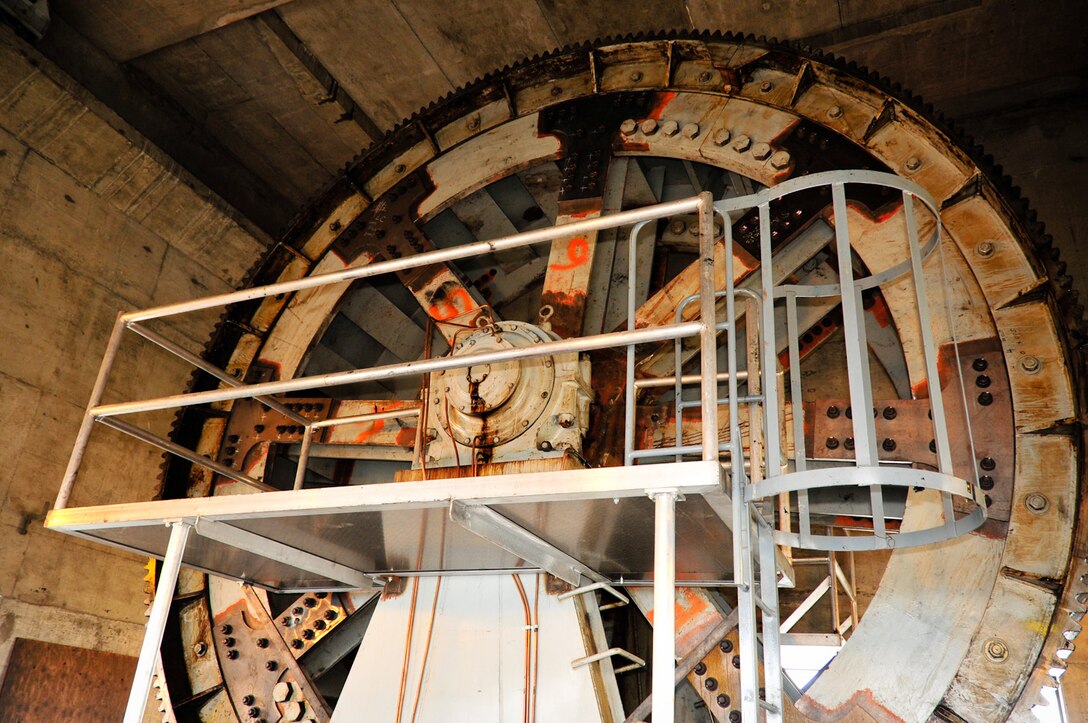 Work continues at John Day Lock and Dam.