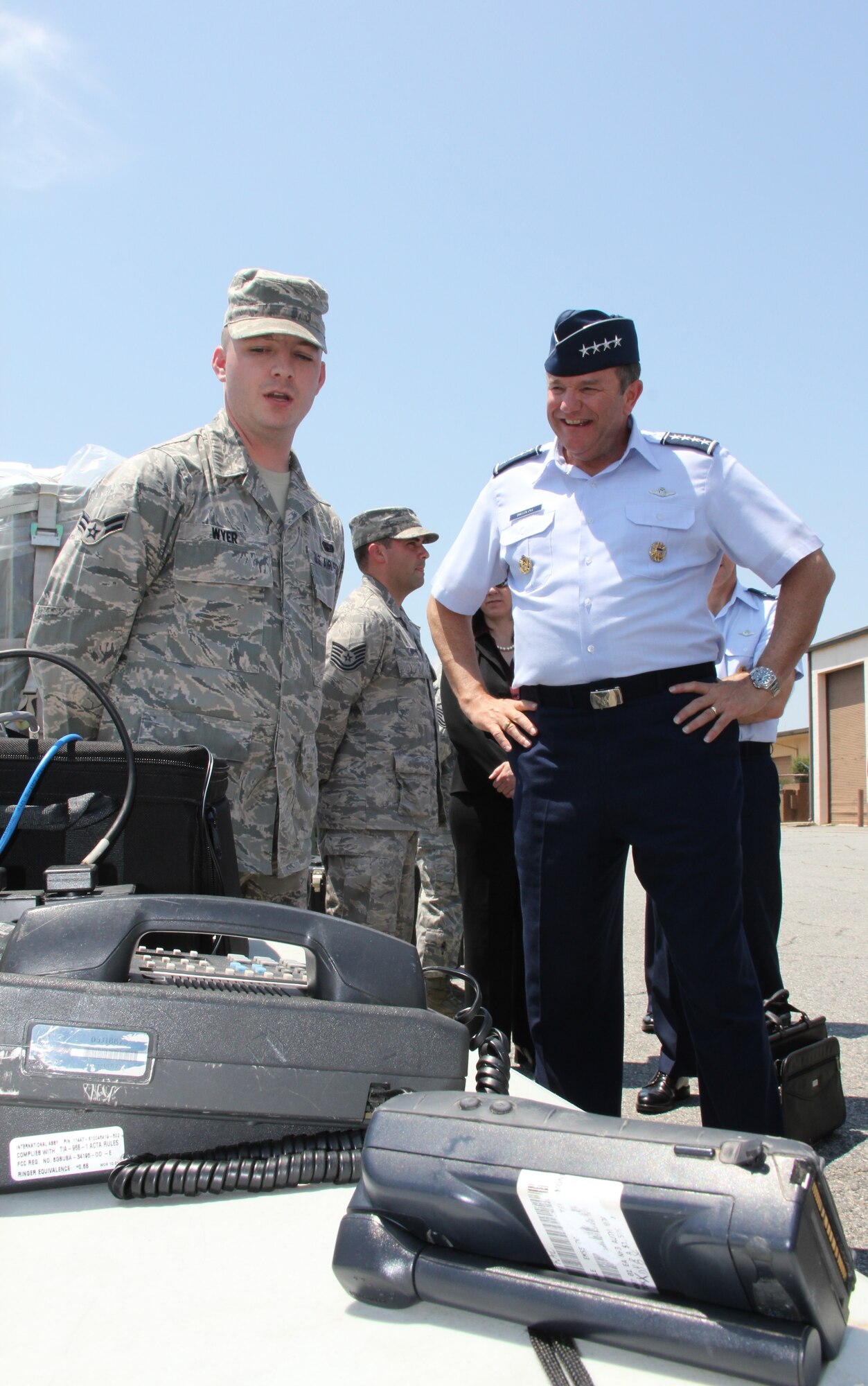 ROBINS AIR FORCE BASE, Ga. -- Airman 1st Class Justin Wyer, 52nd Combat Communications Squadron radio frequency transmissions systems technician, briefs Air Force Vice Chief of Staff Gen. Phil Breedlove on an initial communications fly-away kit here April 30. Breedlove visited Combat Comm as part of his first tour to the installation as the vice chief of staff of the Air Force. (U.S. Air Force photo by Robert Talenti)