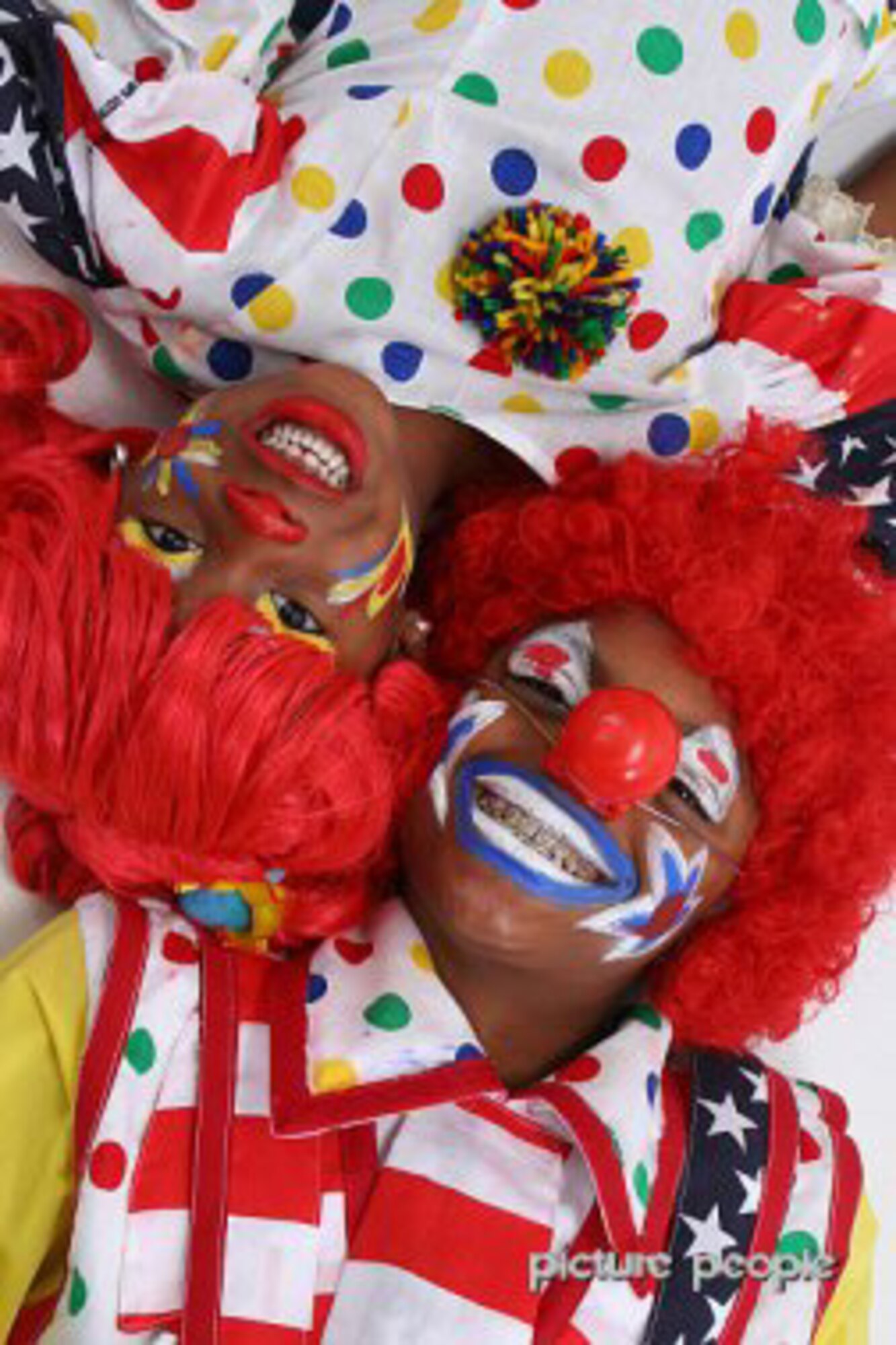 Kiddie Klowns, Ky'are and Shania Grant, are the dancing, Spanish-speaking
sister and brother team that perform for children of deployed military members as a way to cheer them up. (Courtesy photo)