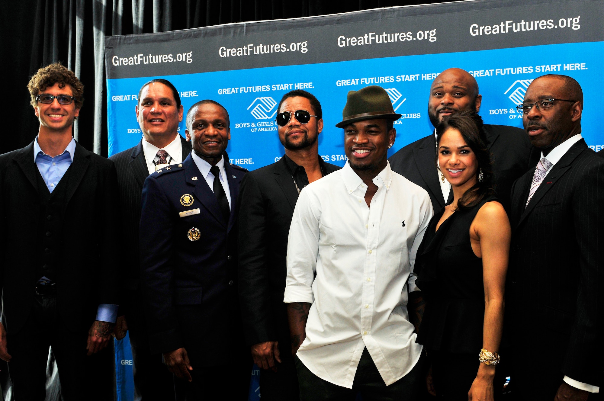 Air Force District of Washington Commander Darren McDew poses with attendees during the Boys and Girls Club of America national conference after being inducted into the BGCA Hall of Fame May 2 in San Diego, Calif. Other inductees included Olympic swimmer Anthony Lee Ervin, actors Powers Boothe and Cuba Gooding Jr., ballet dancer Misty Copeland, playwright and lyricist David Lindsay-Abaire, New York Yankee’s pitcher CC Sabathia, Chairman of the National Indian Gaming Association Ernest Stevens Jr., and Grammy-winning singer-songwriter Ne-Yo. (U.S. Navy photo by Mass Communication Specialist 3rd Class Charlotte C. Oliver) 