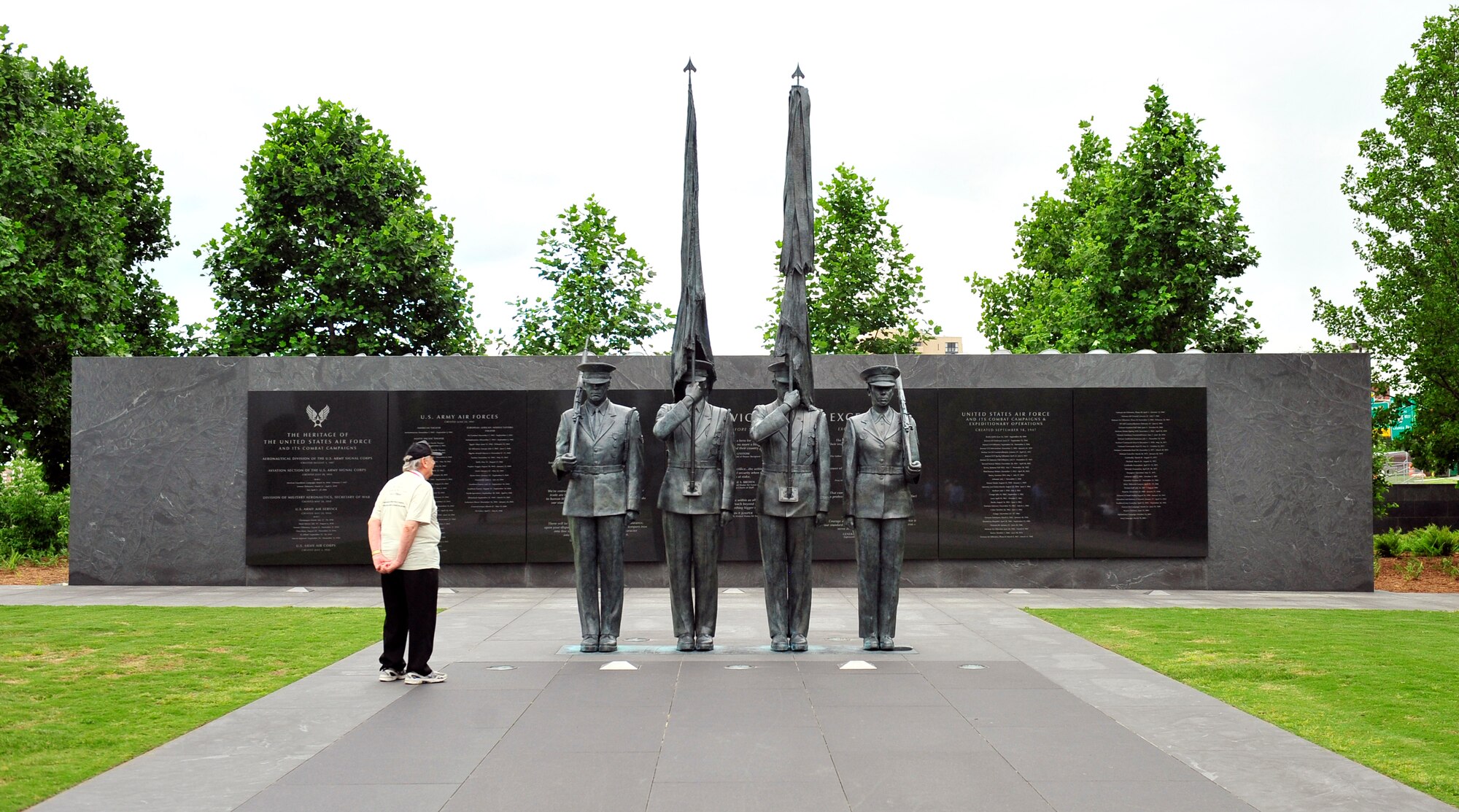 Charlie Kullman, a 91 year-old Army veteran observes the honor guard statue part of the Air Force memorial in Washington D.C. May 21 during an Honor flight trip. Honor flight is a program that transports World War II veterans once a month to in Washington, D.C. to view the National World War II, Korean war, Lincoln and Vietnam memorial, the a viewing of “The Changing of the Guard” at Arlington National Cemetery, Iwo Jima and ending with the U.S. Air Force memorial.  (U.S. Air Force photograph/ Staff Sgt. Stephenie Wade)