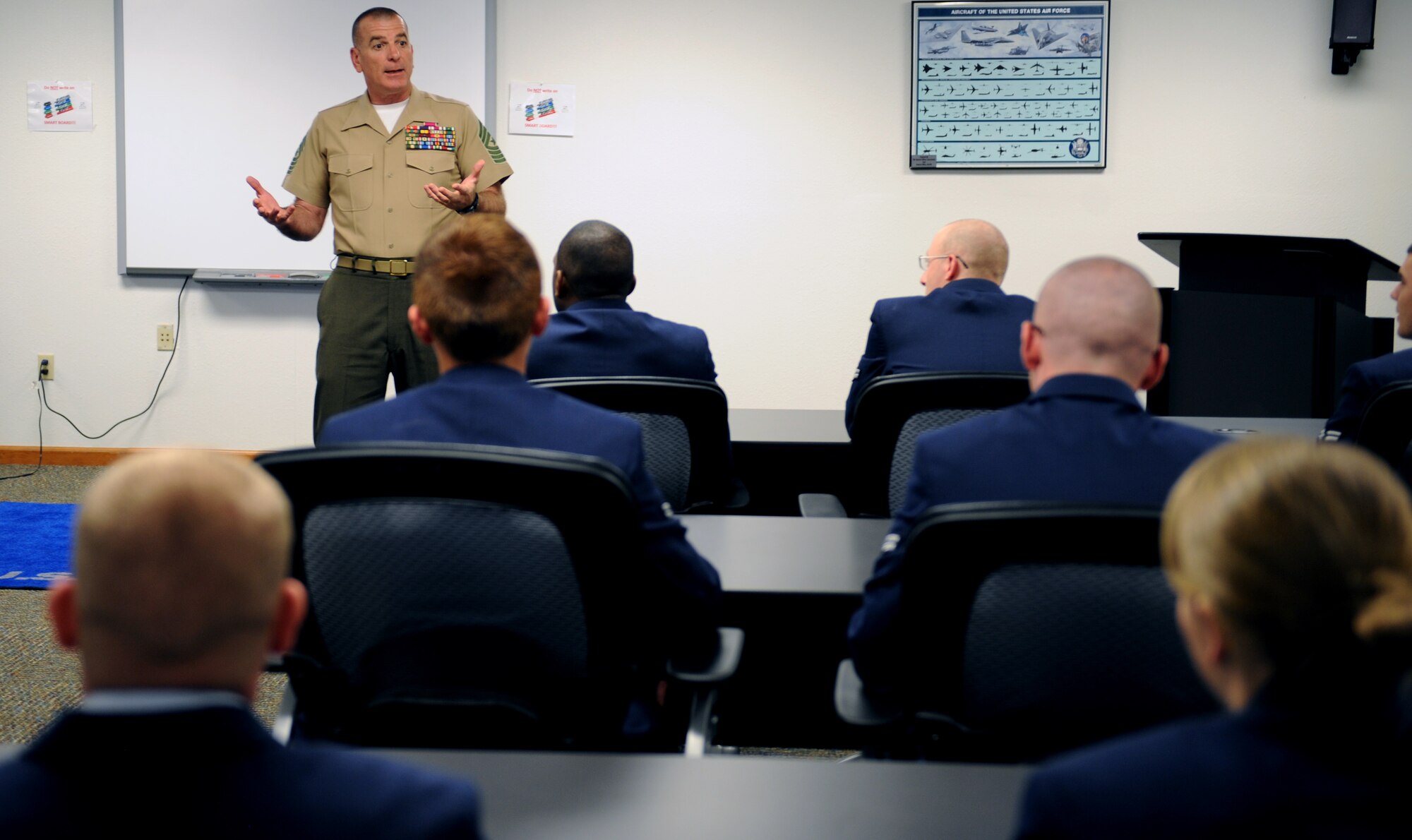 U.S. Marine Corps Sgt. Maj. Bryan Battaglia, senior enlisted advisor to the chairman of the Joint Chiefs of Staff, visits the First Term Airmen Center to discuss topics affecting enlisted service members on Barksdale Air Force Base, La., May 21. Battaglia discussed leadership, civilian education, suicide prevention and other topics with the FTAC Airmen. (U.S. Air Force photo/Airman 1st Class Benjamin Gonsier)(RELEASED)