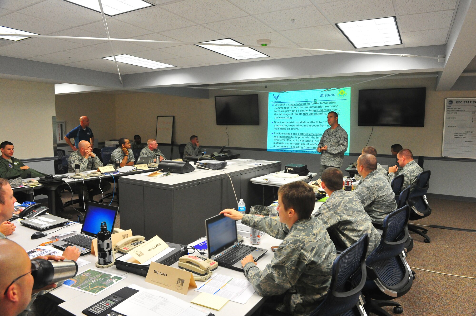 Tech. Sgt. Sean Danford, 2nd Civil Engineer Squadron Emergency Management Flight, teaches Incident Commander Course students about the EM mission during a class May 22 on Barksdale Air Force Base, La. The course is designed to teach new commanders about their role at the scene of a major accident, either on or off base. Attendees came to Barksdale from several other Air Force Global Strike Command bases for the training opportunity. (U.S. Air Force photo/Tech. Sgt. Mike Andriacco)