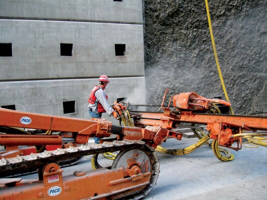 The U.S. Army Corps of Engineers Walla Walla District successfully repaired a concrete wall on the Lower Monumental Lock and Dam during its annual winter navigation lock outage.