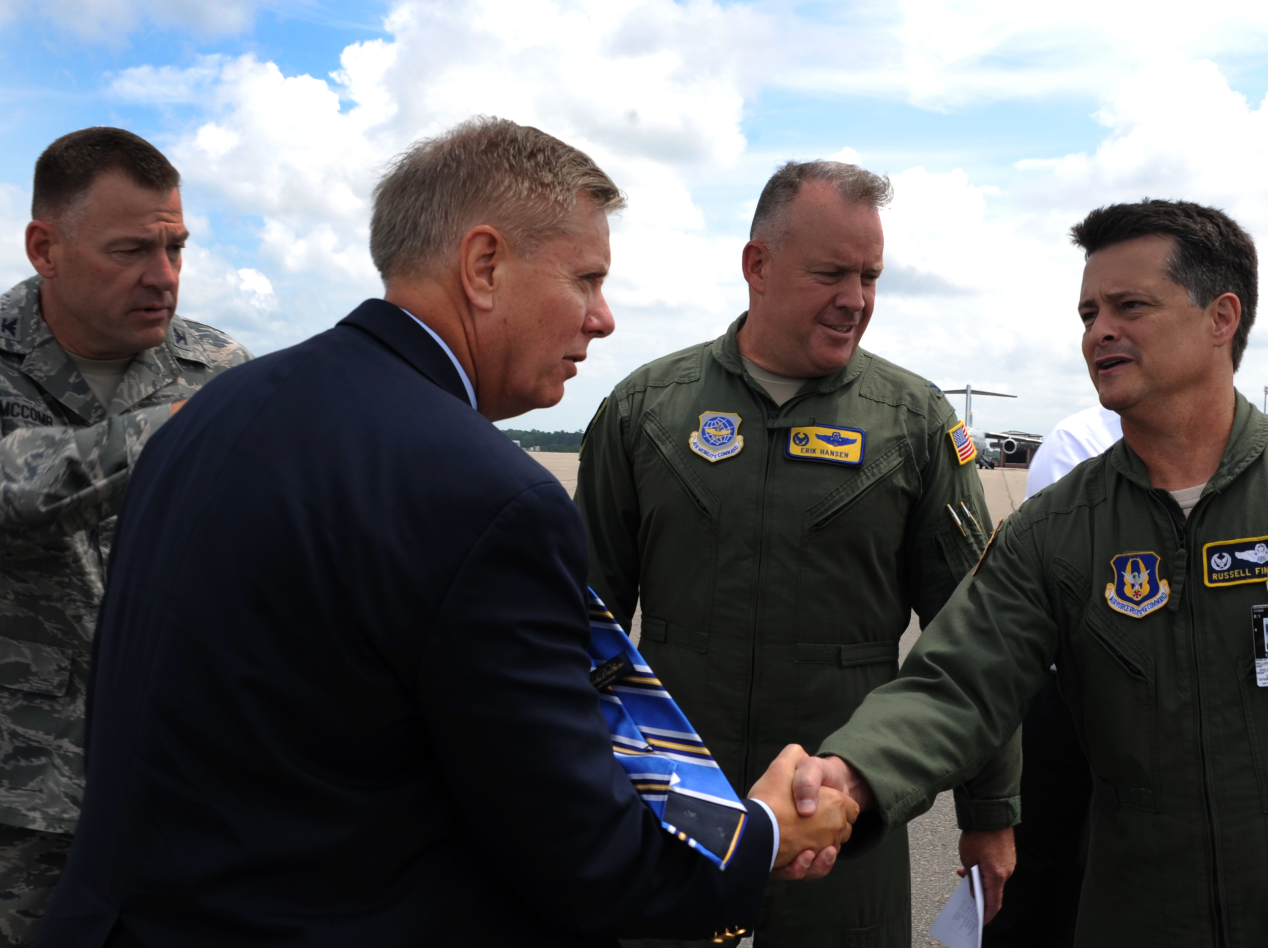 U.S. Senator Lindsey Graham visits JB Charleston > Joint Base ...