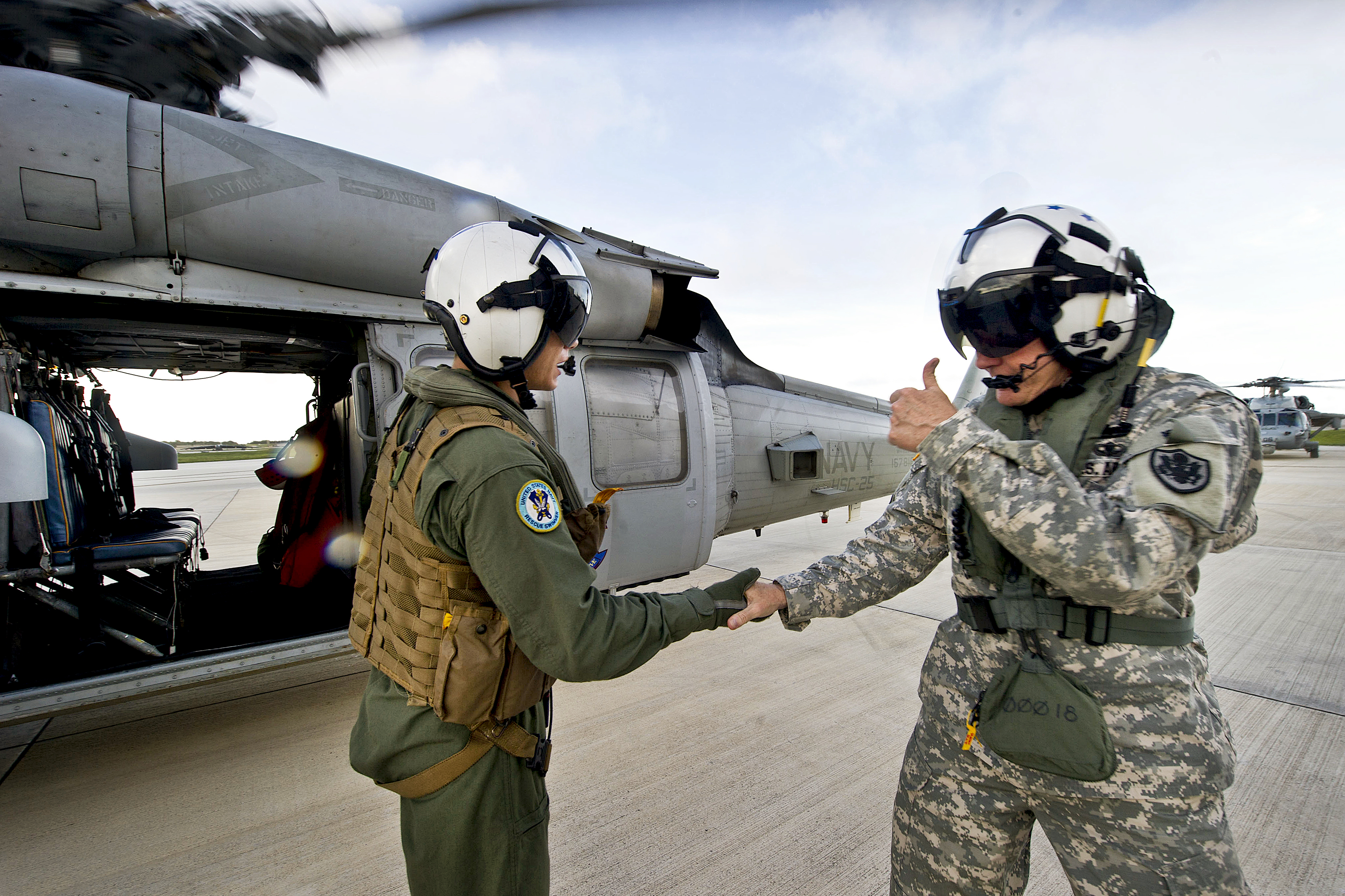 Army Gen Martin E Dempsey Chairman Of The Joint Chiefs Of Staff Gives A Thumbs Up