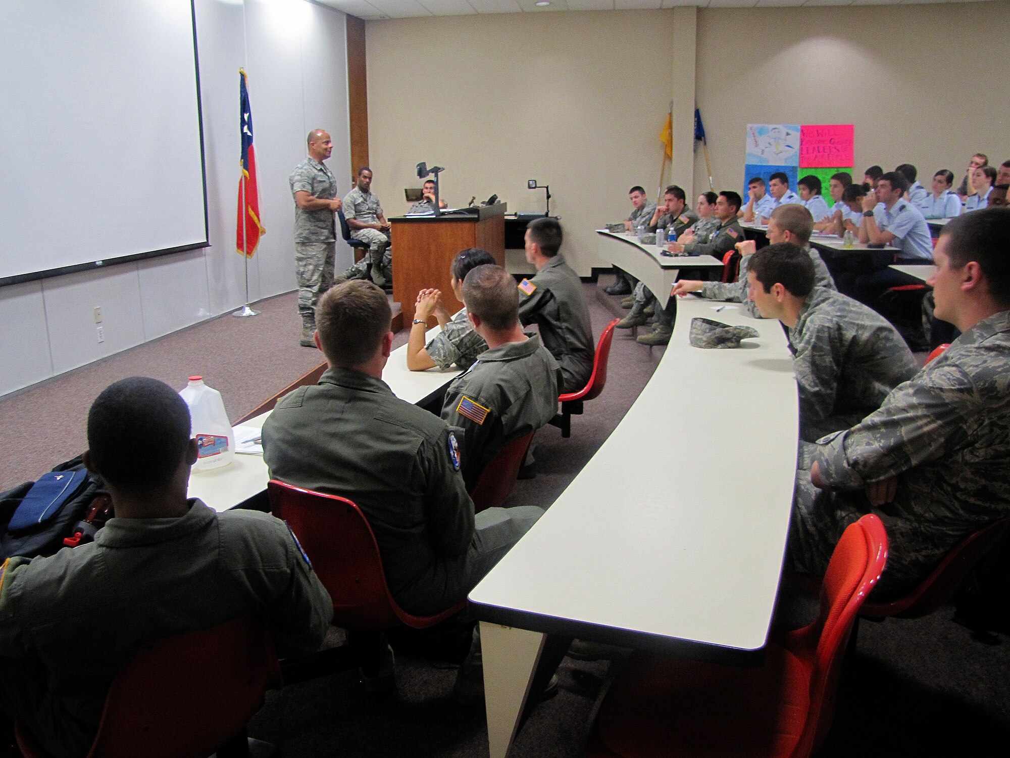SAN ANGELO, Texas—Col Mark Damiano, 17th Training Wing Commander visits Angelo State University to speak to ROTC cadets about leadership. (courtesy photo/Cadet Major Michael Sansano) 