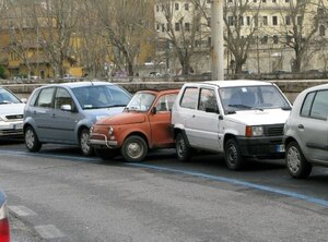 A valid U.S. driver's license is required to obtain an Armed Forces in Italy driver's license. It is recommended that all Airmen and family members who intend to drive in Italy obtain a valid U.S. driver's license before arriving in Italy. 