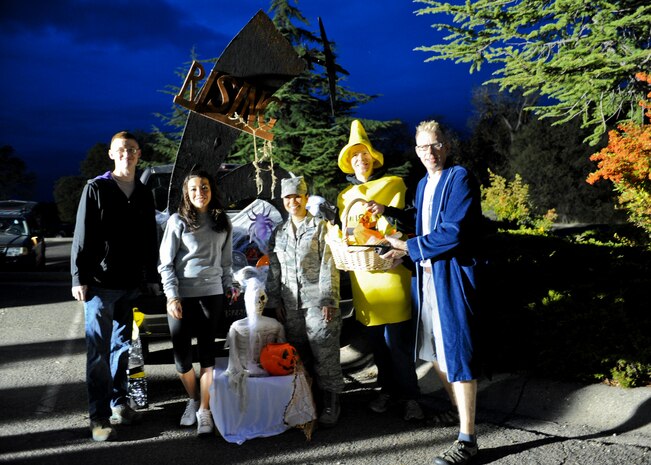 Members of Team Beale’s Rising VI council win 3rd place for best trunk during the annual Halloween Trunk or Treat at Ryden Park, Beale Air Force Base Calif., Oct. 31, 2012. (U.S. Air Force photo by 2nd Lt. Siobhan Bennett/Released)