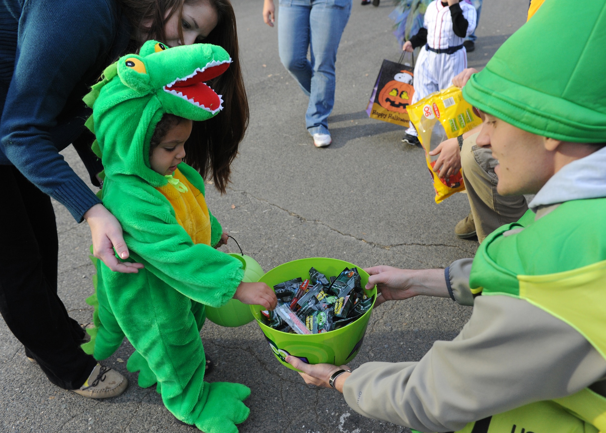 Team Beale hosts its annual Halloween Trunk or Treat at Ryden Park, Beale Air Force Base Calif., Oct. 31, 2012. Approximately 100 families participated in the event. (U.S. Air Force photo by 2nd Lt. Siobhan Bennett/Released)