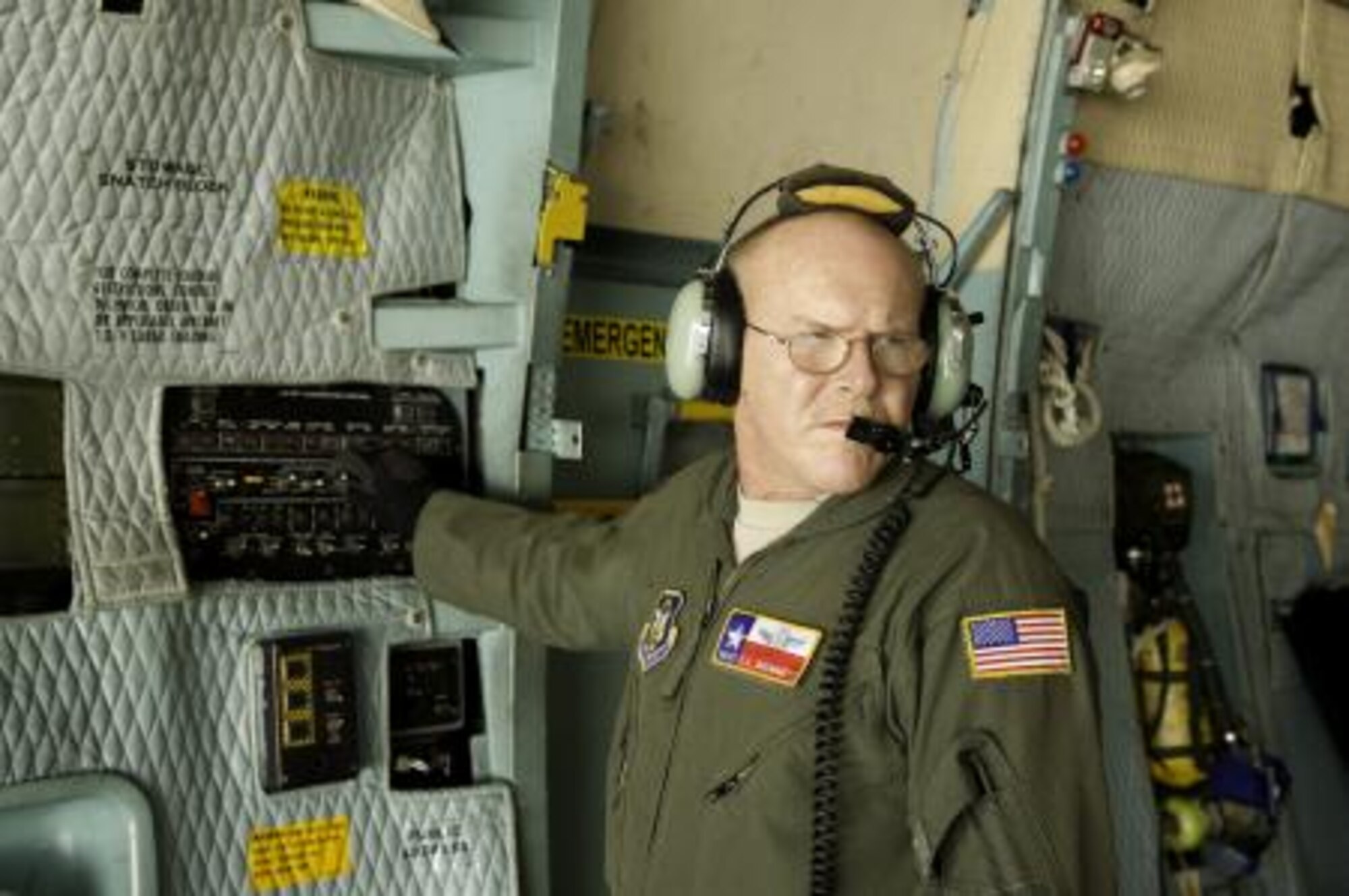 U.S. Air Force Master Sgt. Clifford Brummett, 68th Airlift Squadron,
Lackland Air Force Base, Texas, lowers the aft door complex on a U.S. Air
Force C-5 Galaxy aircraft at March Air Reserve Base, Calif., in support of
Hurricane Sandy relief efforts, Nov. 1, 2012. Military bases across the
nation are mobilizing to the northeast region of the country to restore
electricity and provide humanitarian assistance, as currently more than two
million people are without power. (U.S. Air Force file photo)
