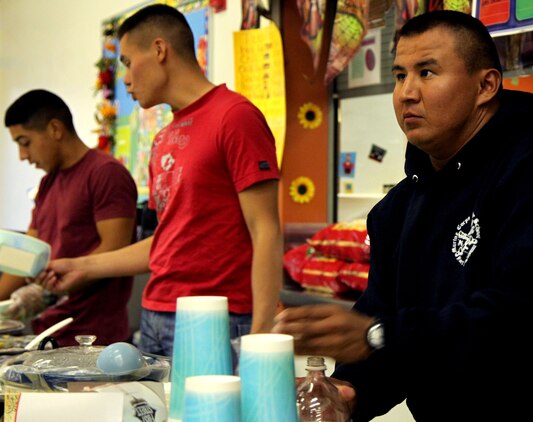 3-11 volunteers at the Friendly Hills elemtary school.
