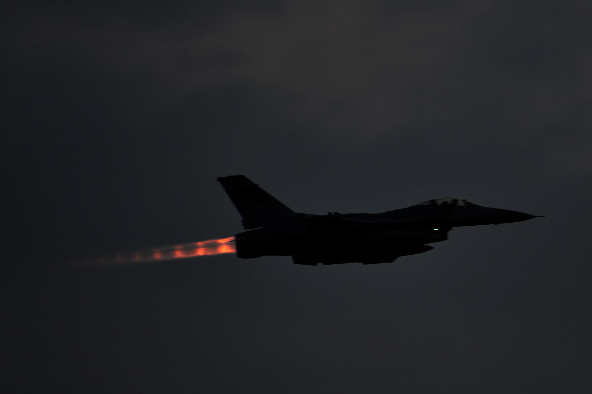 An F-16 Fighting Falcon launches during a combat sortie for operational readiness exercise Beverly Bulldog 13-01 from Osan Air Base, Republic of Korea, Nov. 6, 2012. The exercise tests Osan Airmen’s abilities during a heightened state of readiness while providing combat ready forces for close air support, air strike control, counter air, interdiction, theater airlift, and communications in the defense of the Republic of Korea. (U.S. Air Force photo/Staff Sgt. Craig Cisek)