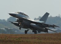 An F-16 Fighting Falcon with the 38th Fighter Group lands during exercise Beverly Bulldog 13-1 on Kunsan Air Base, Republic of Korea, Nov. 5, 2012. The exercise is an assessment of U.S. and ROK air forces capabilities and combat readiness. (U.S. Air Force photo/Staff Sgt. Jonathan Fowler)