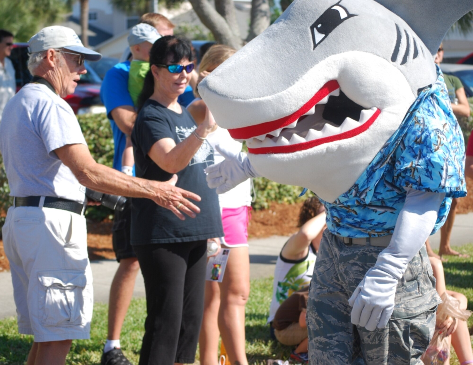 Kids of all ages were entertained by “Snark” who walked almost the entire parade route.
