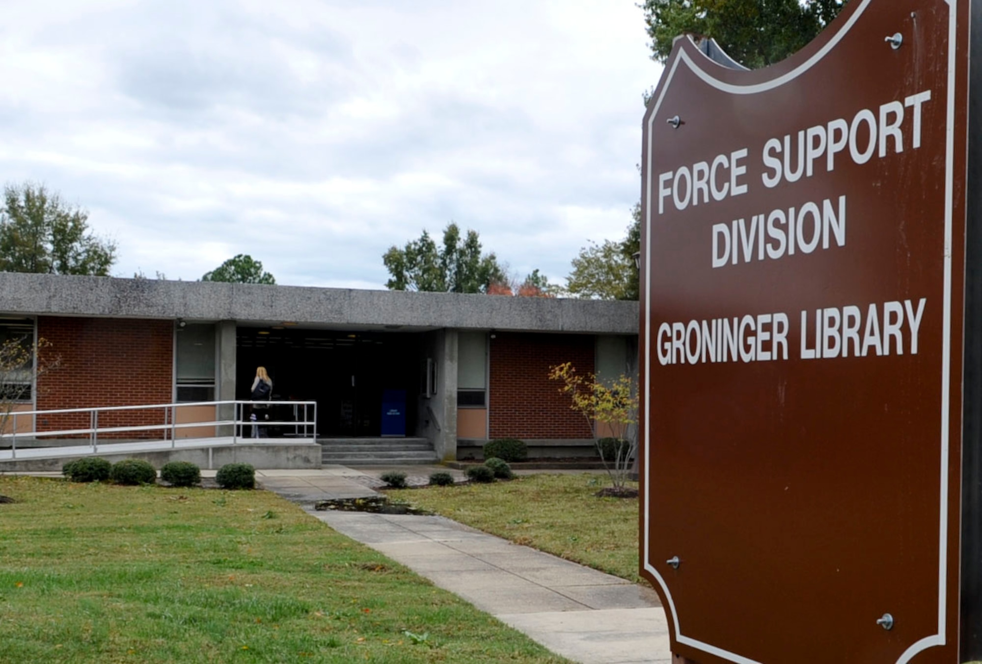 The Groninger Library, located at Fort Eustis, Va., offers a variety of programs and more than 56,000 different items available for checkout by its customers. Some programs available include arts and crafts, weekly story time, and reading programs. (U.S. Air Force photo by Staff Sgt. Wesley Farnsworth/Released)