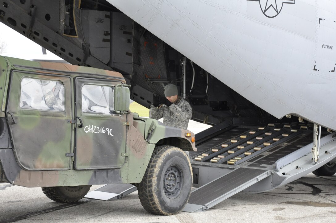 C-27J Spartan aircraft from the Mississippi, Ohio and Maryland Air National 
Guard transported equipment and supplies in support of hurricane relief 
efforts to the New York area Saturday, November 3, 2012. (U.S Air Force photo 
by Capt. Nicole Ashcroft)