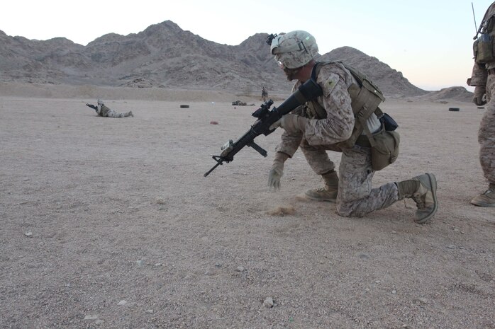 JORDAN (Oct. 11, 2012) U.S. Marines assigned to Marine Engagement Team from Battalion Landing Team 1st Battalion, 2nd Marine Regiment, 24th Marine Expeditionary Unit, conduct a live fire training exercise, Oct. 11, 2012. The engagement team is a platoon-sized group of Marines from the 24th MEU who are conducting a variety of unilateral and bilateral training events with the Jordanian Marines in southern Jordan. The 24th MEU is deployed with the Iwo Jima Amphibious Ready Group as a U.S. Central Command theater reserve force, providing support for maritime security operations and theater security cooperation efforts in the U.S. 5th Fleet area of responsibility.  (U.S. Marine Corps photo by Lance Cpl. Tucker S. Wolf/Released) 