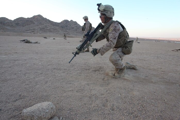 JORDAN (Oct. 11, 2012)  U.S. Marines assigned to Marine Engagement Team from Battalion Landing Team 1st Battalion, 2nd Marine Regiment, 24th Marine Expeditionary Unit, conduct a live fire training exercise, Oct. 11, 2012. The engagement team is a platoon-sized group of Marines from the 24th MEU who are conducting a variety of unilateral and bilateral training events with the Jordanian Marines in southern Jordan. The 24th MEU is deployed with the Iwo Jima Amphibious Ready Group as a U.S. Central Command theater reserve force, providing support for maritime security operations and theater security cooperation efforts in the U.S. 5th Fleet area of responsibility.  (U.S. Marine Corps photo by Lance Cpl. Tucker S. Wolf/Released)