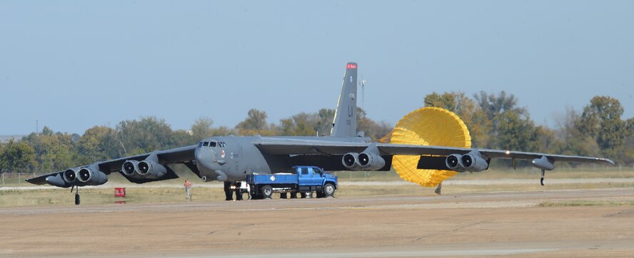 A B-52H Stratofortress lands on Barksdale Air Force Base, La., Nov. 6. For more than 40 years, the B-52 has been the backbone of the manned strategic bomber force for the United States. It is capable of dropping or launching the widest array of weapons in the U.S. inventory, including gravity bombs, cluster bombs, precision guided missiles and joint direct attack munitions. (U.S. Air Force photo/Senior Airman Sean Martin)(RELEASED)