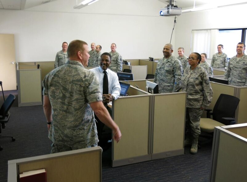 TRAVIS AIR FORCE BASE, Calif. -- Maj. Gen. Mark A. Kyle, 4th Air Force commander, U.S. Air Force Reserve, visited Team Travis Nov. 2-4, 2012 and met with Reserve and active-duty Airmen from all three mobility wings. (U.S> 