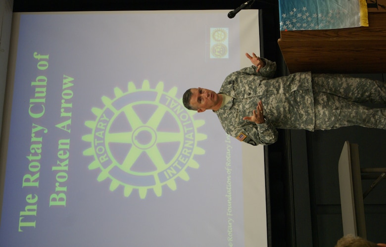Tulsa District commander, Col. Michael Teague, speaks to the Broken Arrow Rotary Club about Veterans Day Nov. 6. 