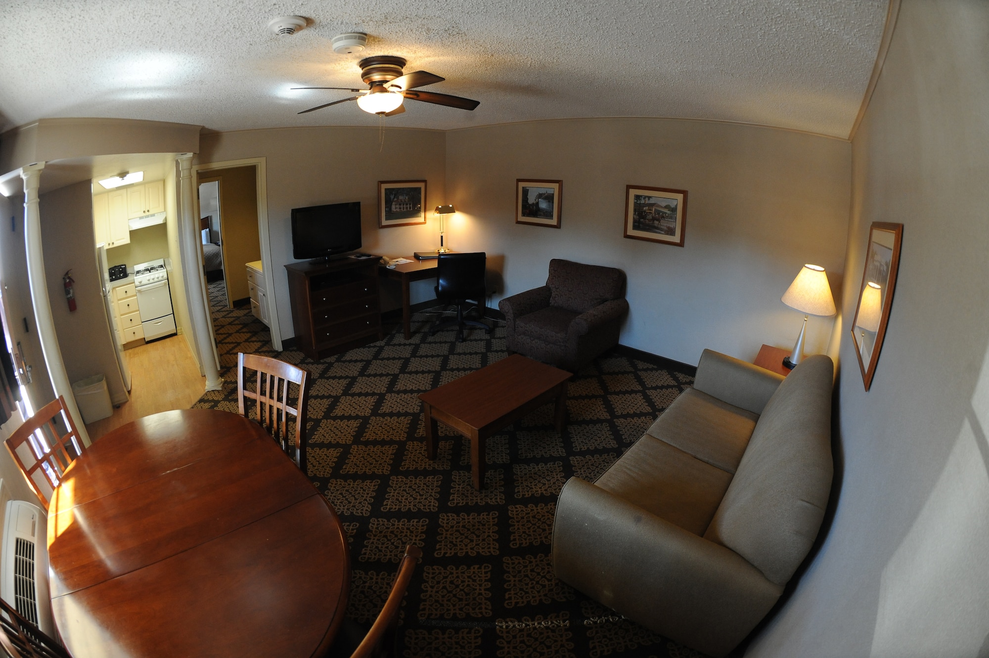 Military members, retirees, dependents and civilians are all welcome to stay at the Barksdale Inn. For military members needing lodging for an extended period of time, the inn offers rooms that come equipped with a full kitchen. (U.S. Air Force photo/Senior Airman Micaiah Anthony)(RELEASED)