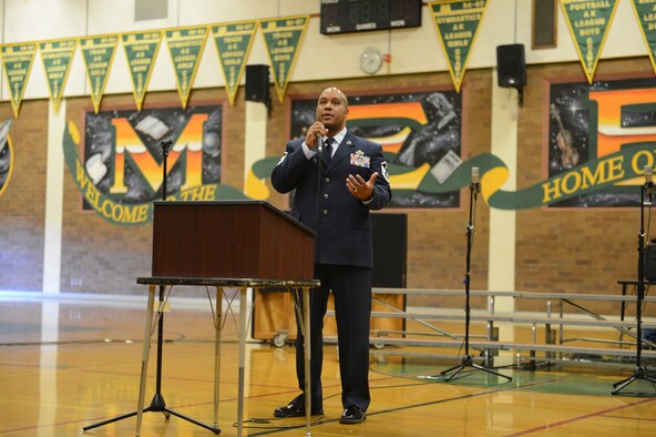Master Sgt. Daryl Hogan Jr., 10th Airlift Squadron first sergeant, talks about his Air Force career during a Veterans Day assembly Nov. 9, 2012 at Meeker Middle School in Renton, Wash. Hogan also emphasized the sacrifices that service members make and why Veterans Day is significant. (U.S. Air Force photo/Staff Sgt. Frances Kriss)