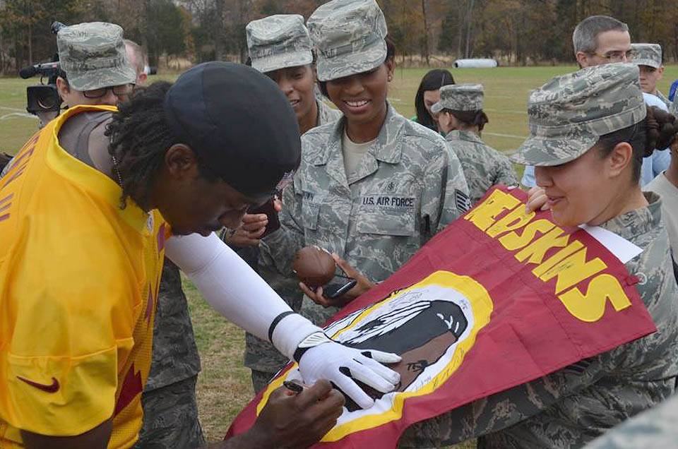 Redskins salute to service hot sale