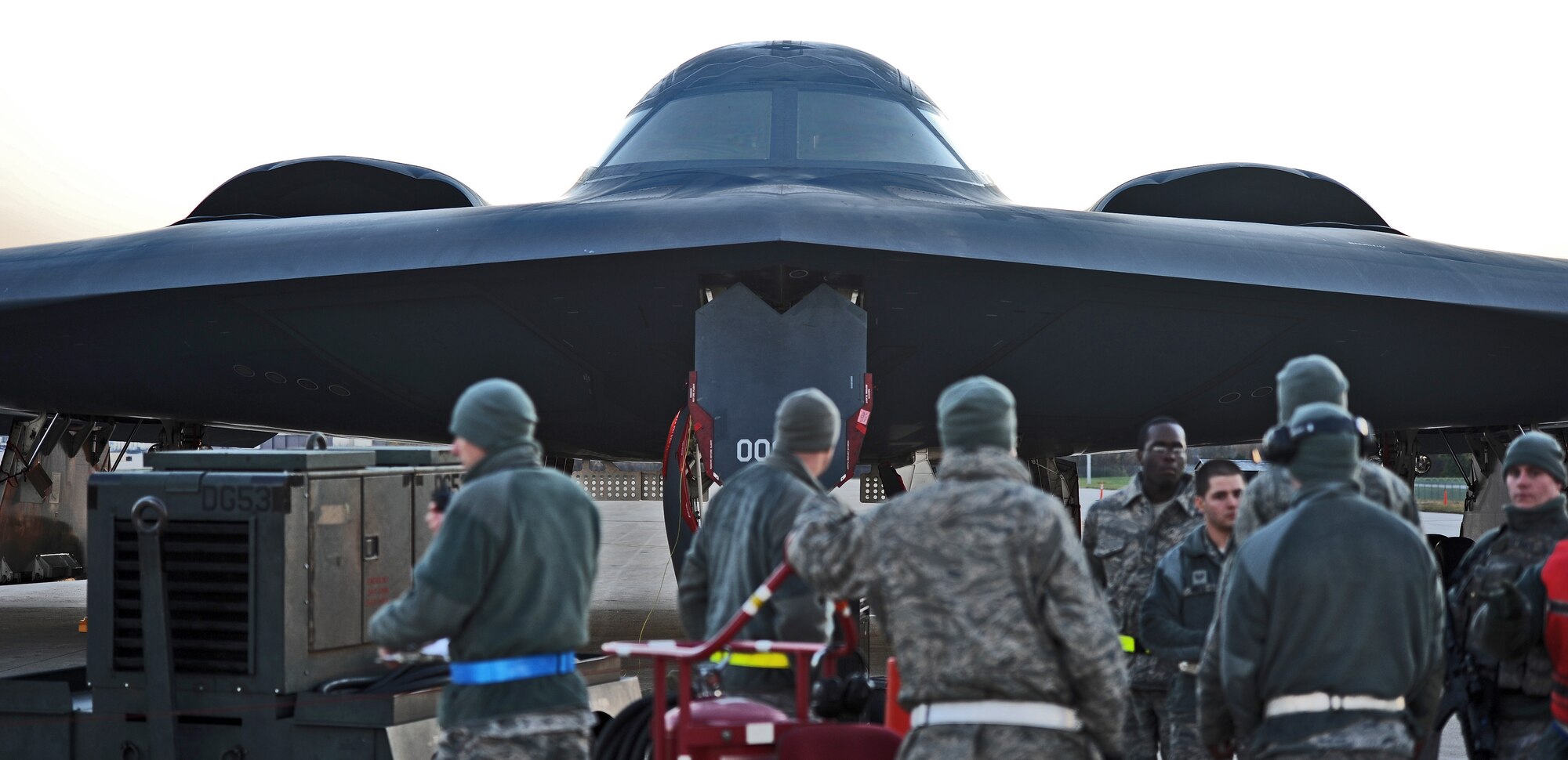 WHITEMAN AIR FORCE BASE, Mo. -- Airmen from the 509th Aircraft Maintenance Squadron coordinate recovery actions for a mock B-2 Spirit deployment Oct. 28. The 509th AMXS is responsible for ensuring aircraft are properly maintained to keep the B-2s flying. (U.S. Air Force photo/Senior Airman Nick Wilson) (Released)