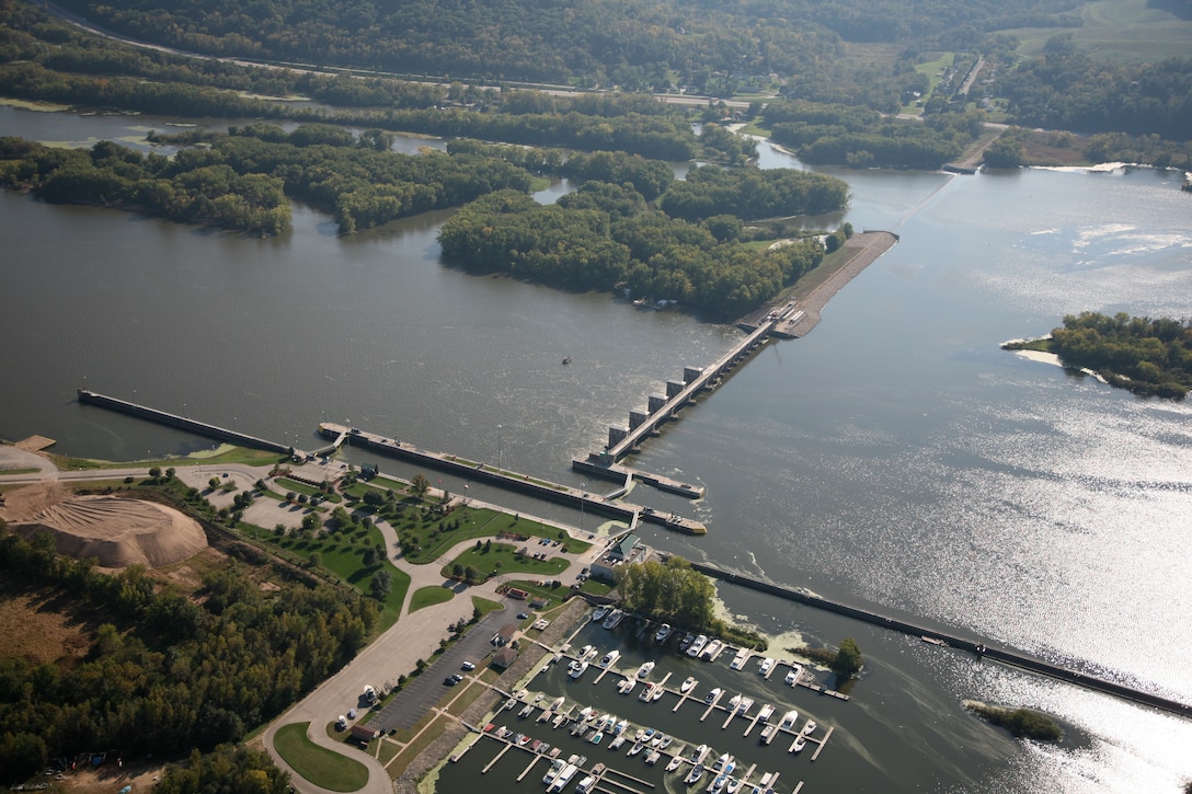 Lock and Dam 6, near Tremplealeau, Wis.