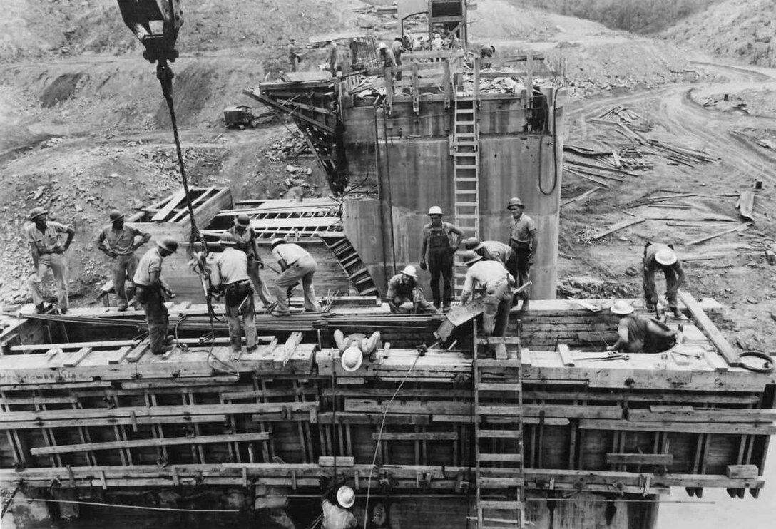 Construction work in August of 1941.