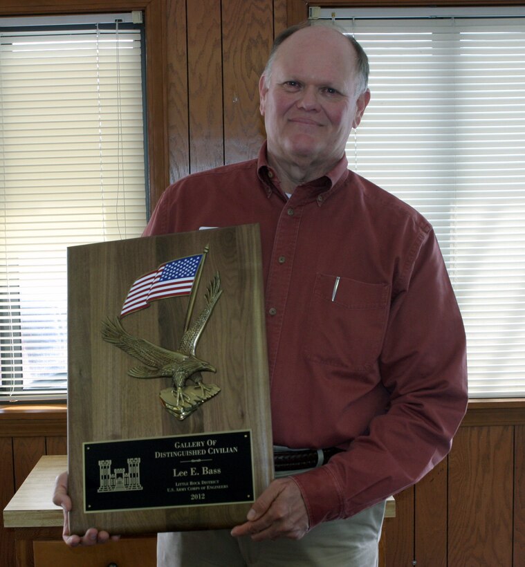 Lee Bass, retired Chief of Operations for the Little Rock District was inducted into the Gallery of Distinguished Civilians during this years Retiree Day.