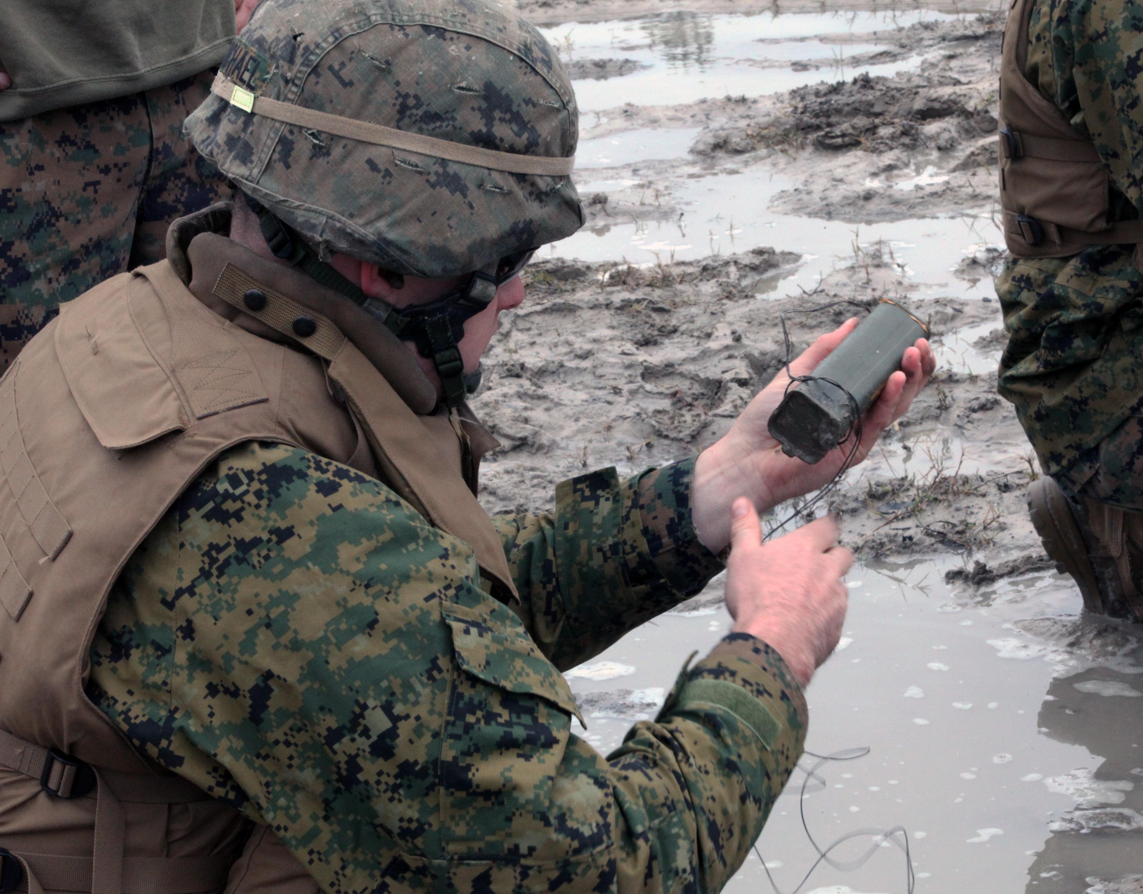 2nd Combat Engineer Battalion uses explosives for training > 2nd Marine