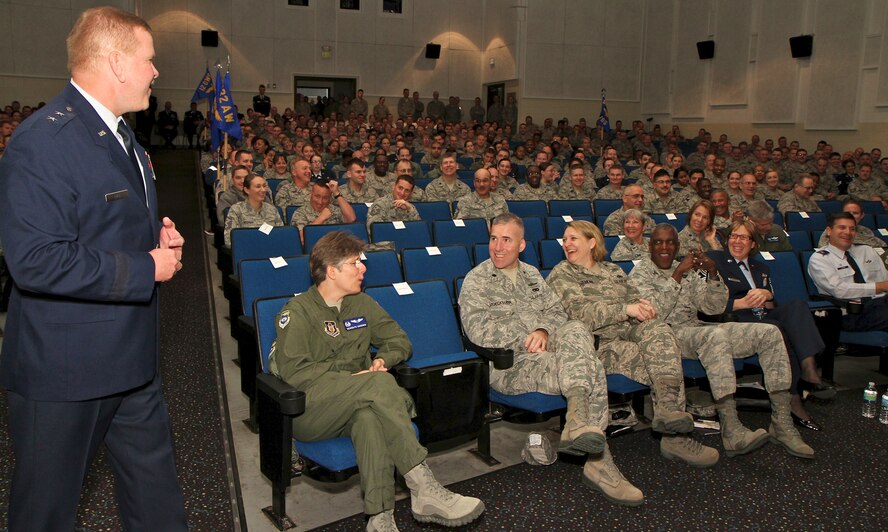 Maj. Gen. Mark A. Kyle, commander of Fourth Air Force, Air Force Reserve, held a lively question and answer session with reservists from the 932nd Airlift Wing at commander's call on Nov. 18.  Kyle spent three days visiting the wing during the monthly November drill period. The 932nd AW flies the C-40C which provides  worldwide, first-class airlift for our nation's civilian and military leaders.  The 932nd AW is located at Scott Air Force Base, Ill. (U.S. Air Force photo/Tech. Sgt. Christopher Parr)