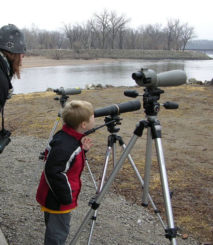 Eagle Watchers below Red Rock Dam