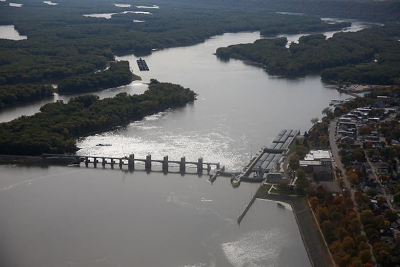 Lock and Dam 10, Guttenburg, Iowa. Upper Mississippi River mile 615.0