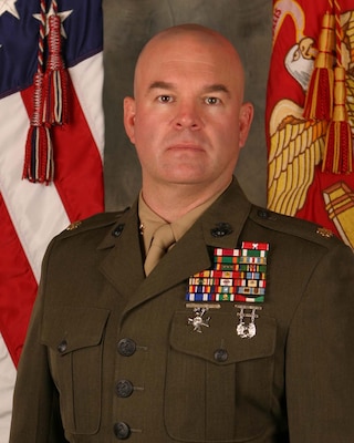 Major Brown > 1st Marine Division > Leaders